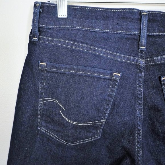 Signature by Levi Strauss Women's Mid-rise Short  Sz 27 - Picture 5 of 8